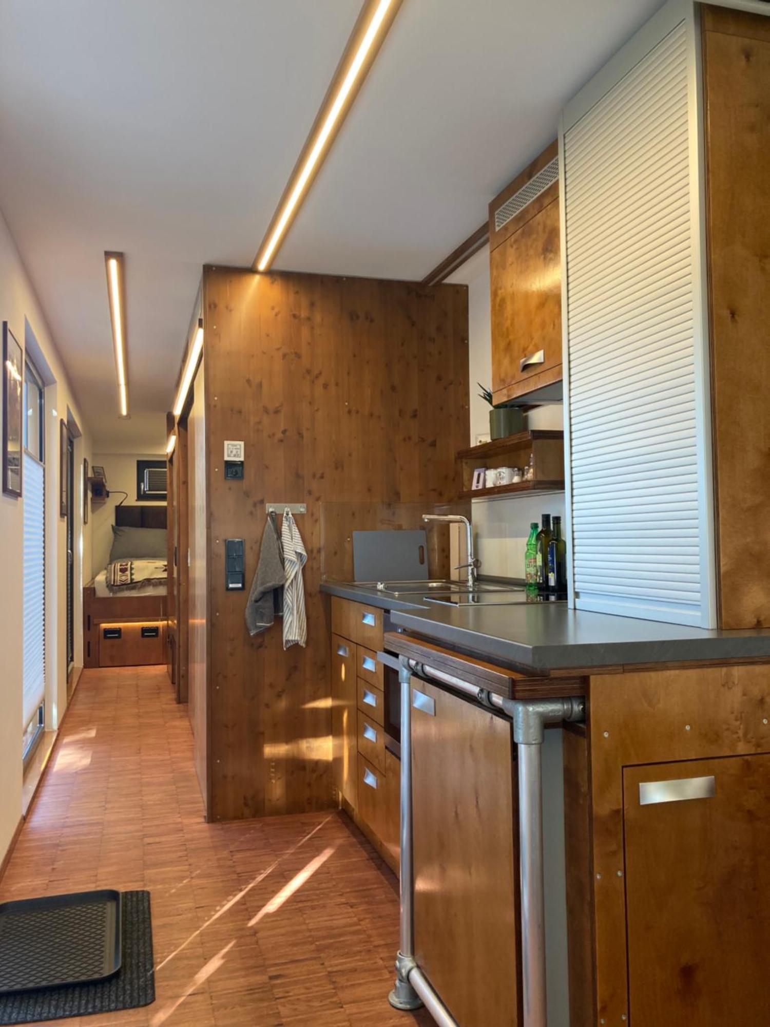 Tiny House Im Seecontainer Mit Parkplatz, Glasfaser, Netflix, Veranda Und Gehobener Ausstattung 코부르크 외부 사진